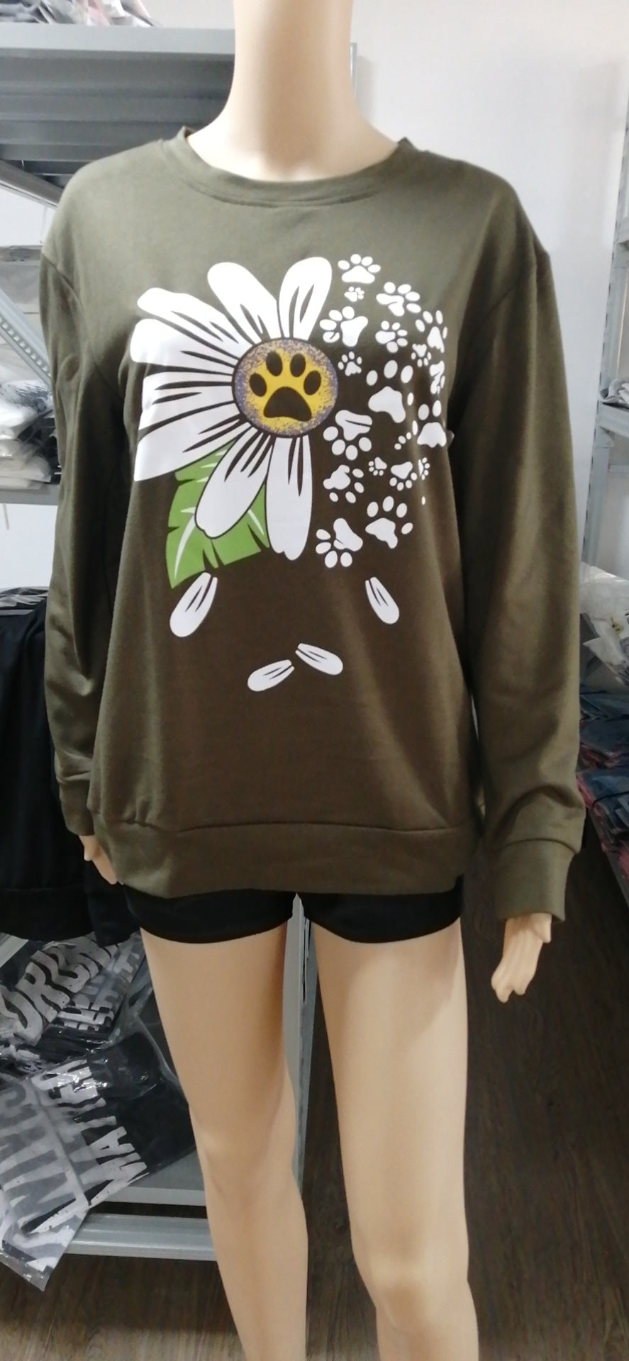 Long sleeve printed sweatshirt