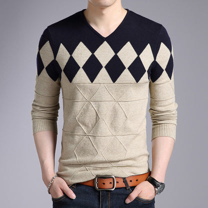 V-neck bottoming shirt thick sweater
