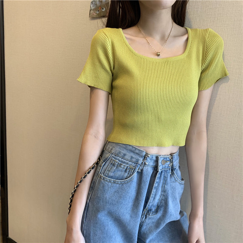 Women's short knitted top