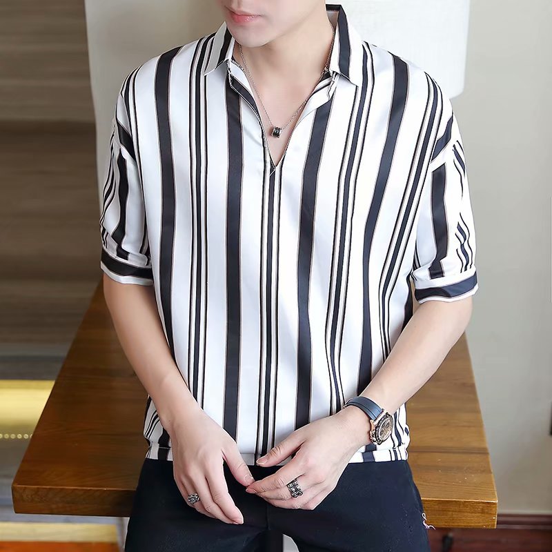 Slim-fit striped five-point sleeve men's shirt