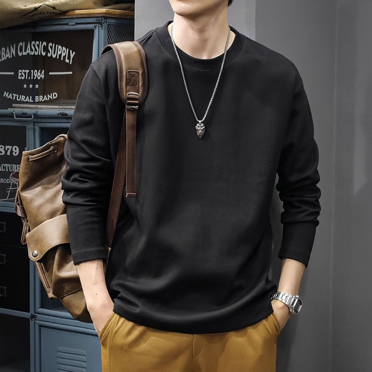 Men's Round Neck Thickened Inner Bottoming Shirt Solid Color Loose-fitting Versatile Top
